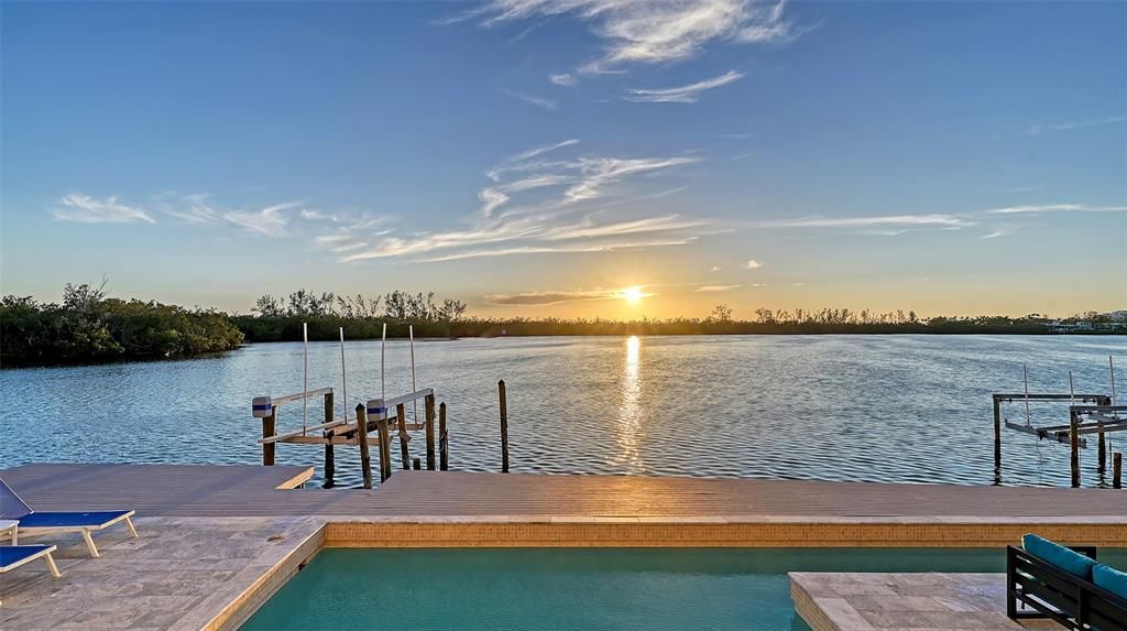 Active With Contract: $3,995,000 (4 beds, 4 baths, 3951 Square Feet)