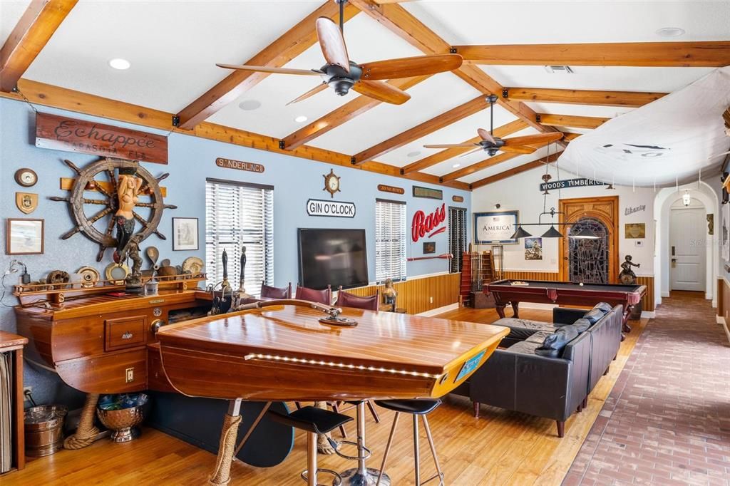 For Sale: $2,800,000 (4 beds, 3 baths, 5118 Square Feet)