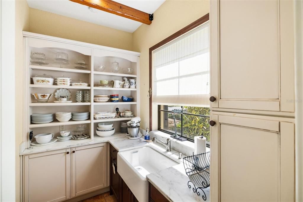 For Sale: $2,800,000 (4 beds, 3 baths, 5118 Square Feet)