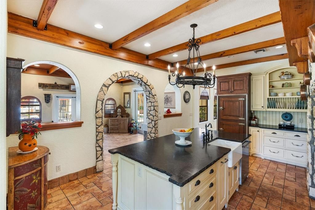 For Sale: $2,800,000 (4 beds, 3 baths, 5118 Square Feet)