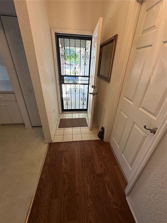 En Venta: $235,500 (2 camas, 2 baños, 1138 Pies cuadrados)