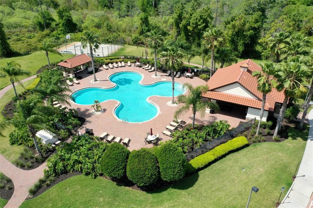 Под контрактом: $398,500 (3 спален, 2 ванн, 1745 Квадратных фут)