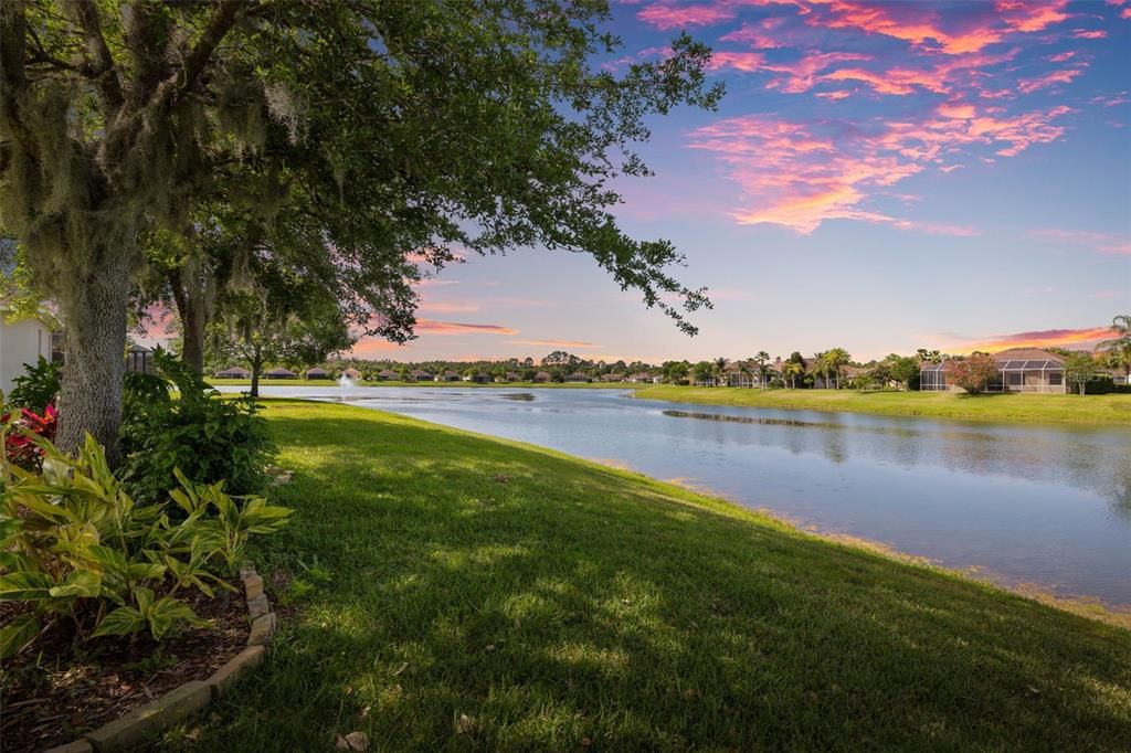 Под контрактом: $398,500 (3 спален, 2 ванн, 1745 Квадратных фут)