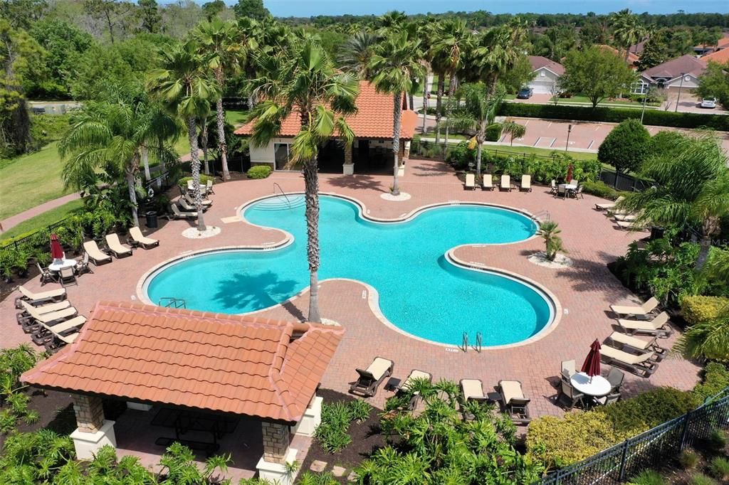 Под контрактом: $398,500 (3 спален, 2 ванн, 1745 Квадратных фут)