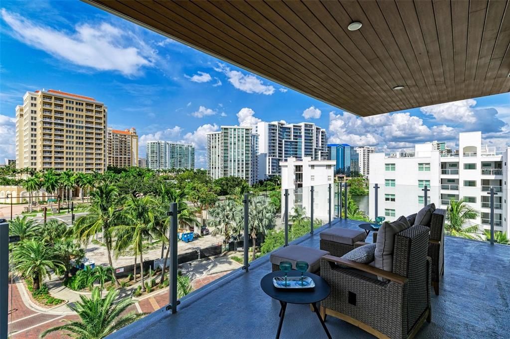 En Renta: $13,500 (3 camas, 3 baños, 2314 Pies cuadrados)