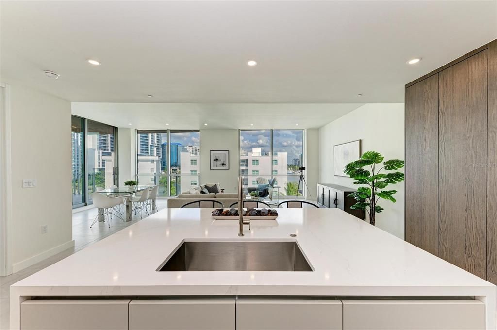 En Renta: $13,500 (3 camas, 3 baños, 2314 Pies cuadrados)