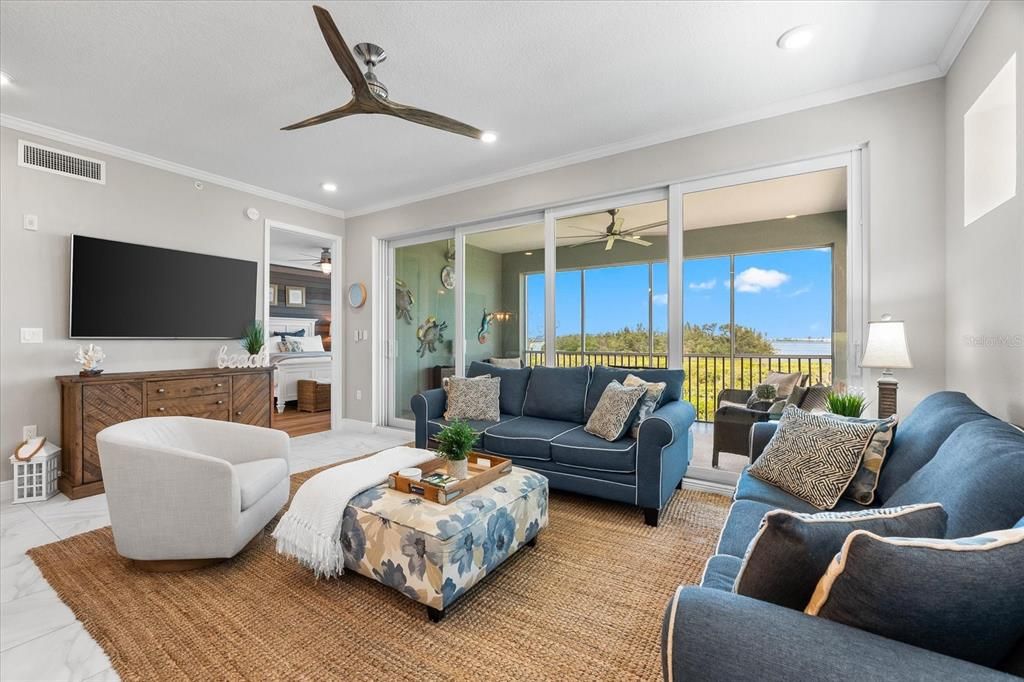 合同活跃: $799,999 (3 贝兹, 3 浴室, 1664 平方英尺)