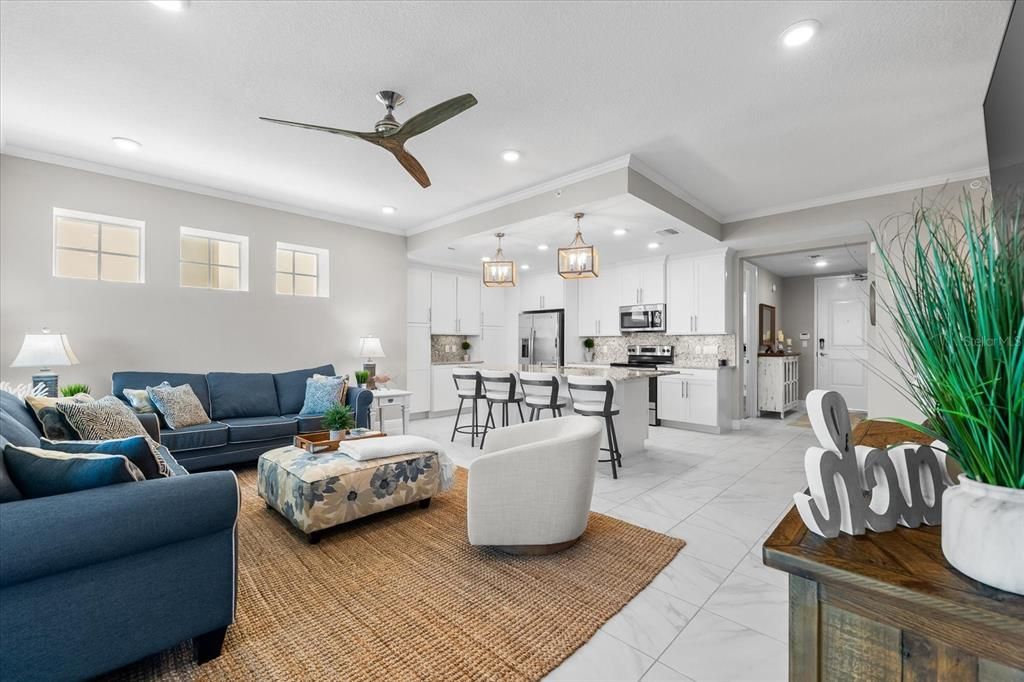 合同活跃: $799,999 (3 贝兹, 3 浴室, 1664 平方英尺)