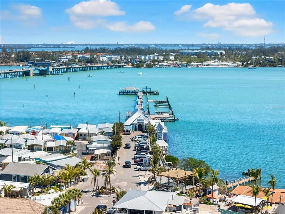 合同活跃: $799,999 (3 贝兹, 3 浴室, 1664 平方英尺)