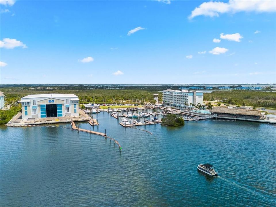 合同活跃: $799,999 (3 贝兹, 3 浴室, 1664 平方英尺)