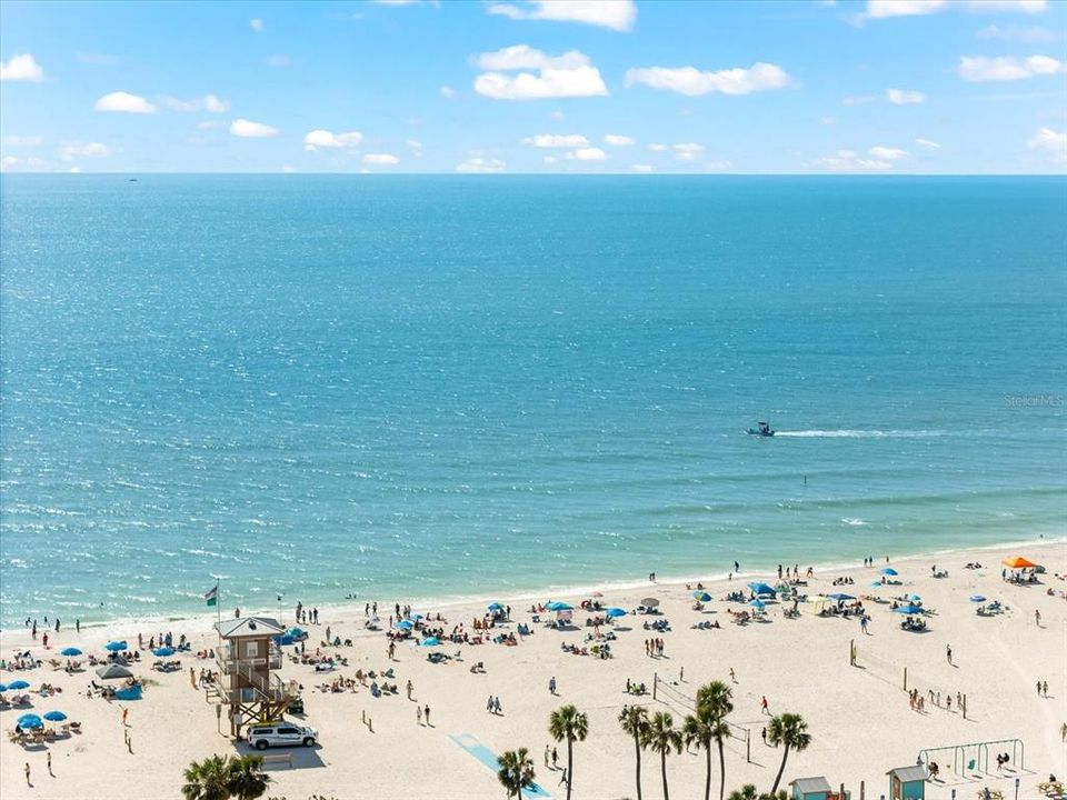 合同活跃: $799,999 (3 贝兹, 3 浴室, 1664 平方英尺)