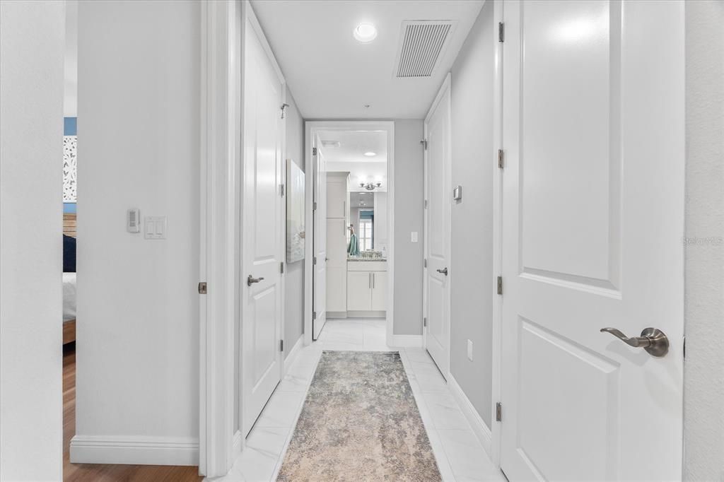 合同活跃: $799,999 (3 贝兹, 3 浴室, 1664 平方英尺)