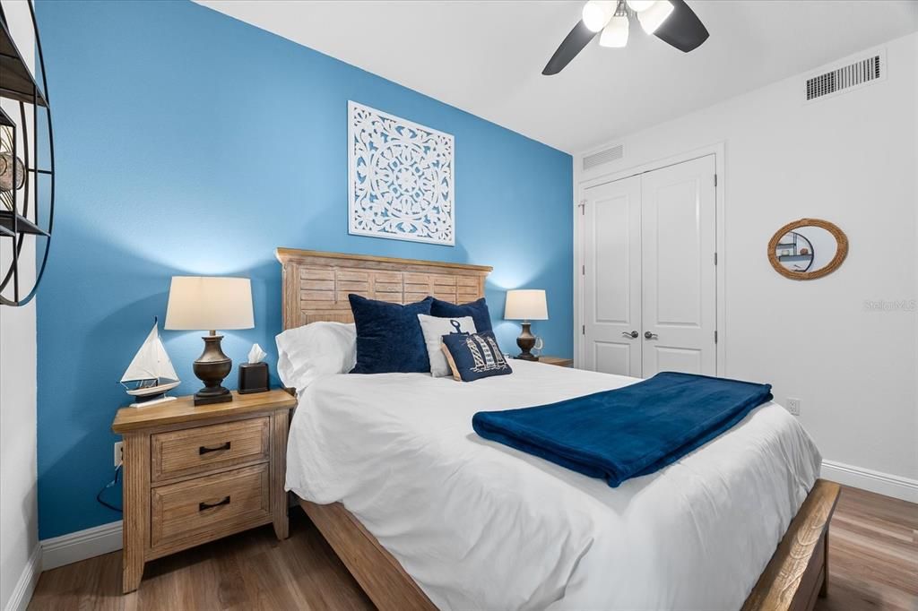 合同活跃: $799,999 (3 贝兹, 3 浴室, 1664 平方英尺)