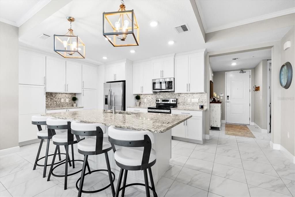 合同活跃: $799,999 (3 贝兹, 3 浴室, 1664 平方英尺)