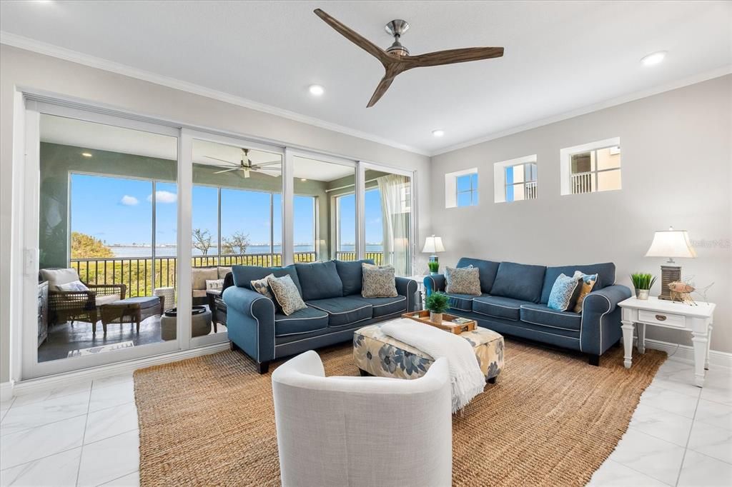 合同活跃: $799,999 (3 贝兹, 3 浴室, 1664 平方英尺)