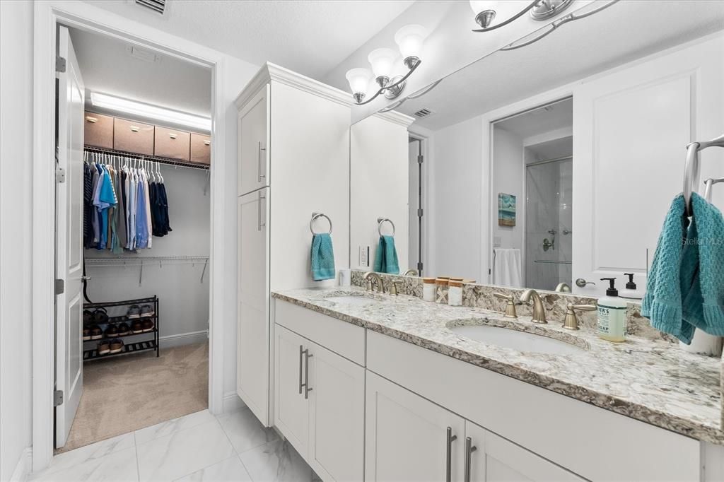 合同活跃: $799,999 (3 贝兹, 3 浴室, 1664 平方英尺)