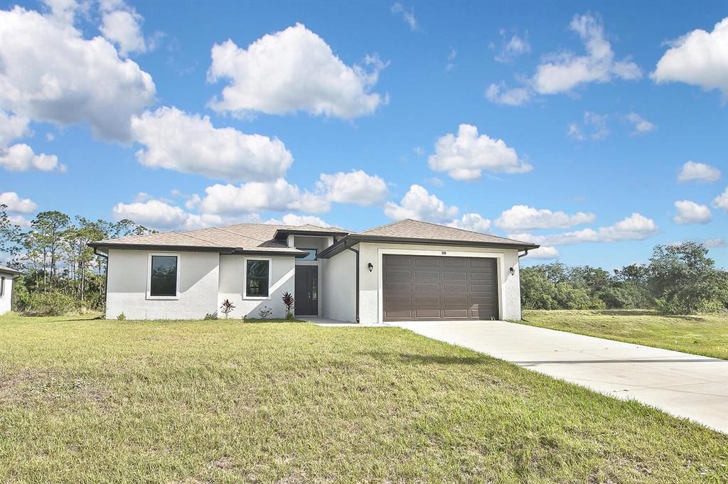 Recently Sold: $355,000 (3 beds, 2 baths, 1692 Square Feet)