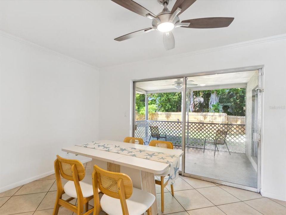 For Sale: $435,000 (3 beds, 2 baths, 1358 Square Feet)