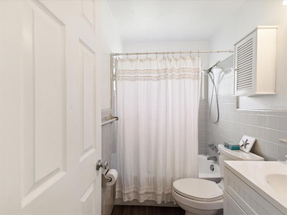 For Sale: $435,000 (3 beds, 2 baths, 1358 Square Feet)