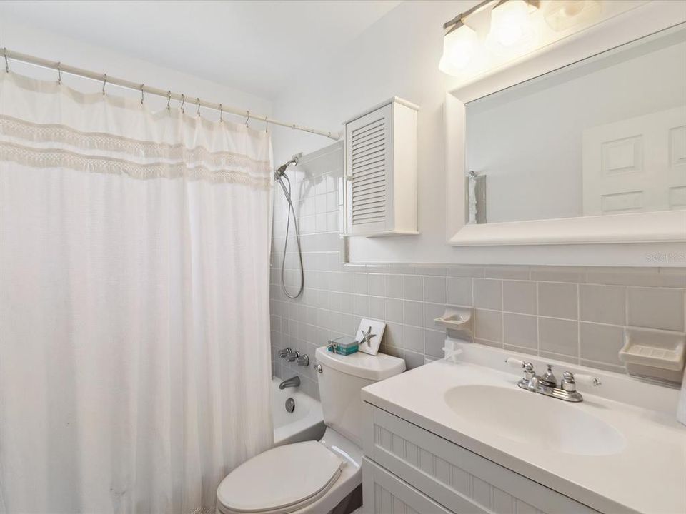 For Sale: $435,000 (3 beds, 2 baths, 1358 Square Feet)