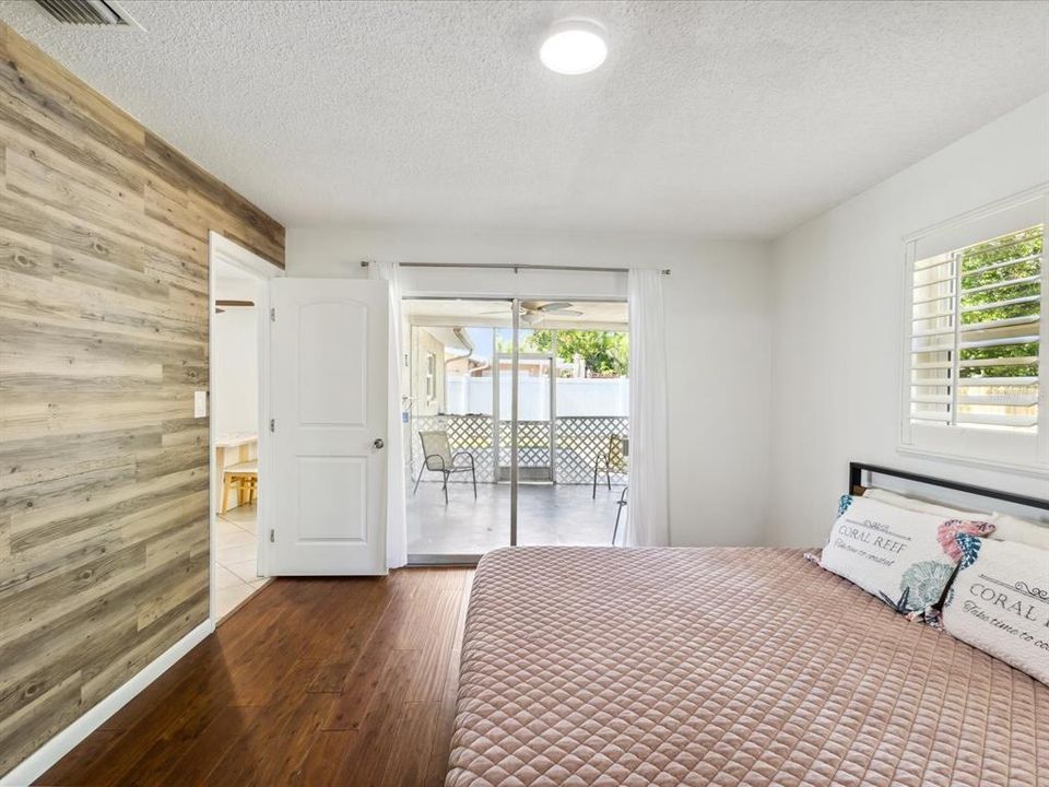 For Sale: $435,000 (3 beds, 2 baths, 1358 Square Feet)