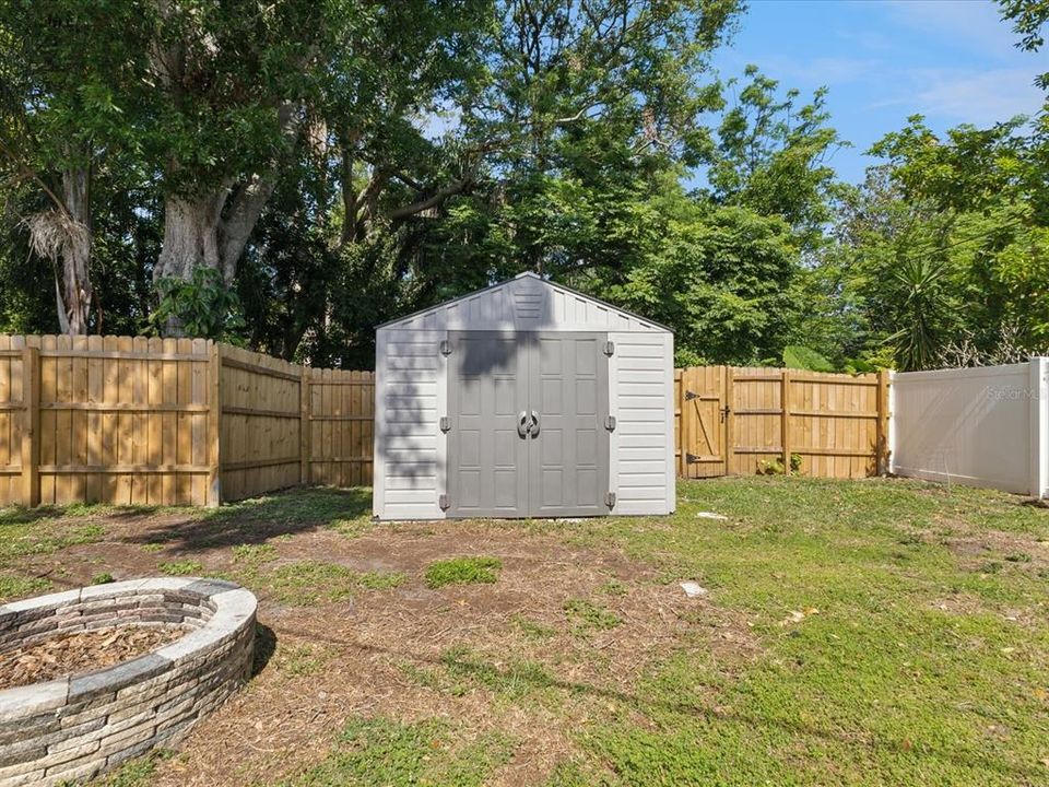 For Sale: $435,000 (3 beds, 2 baths, 1358 Square Feet)