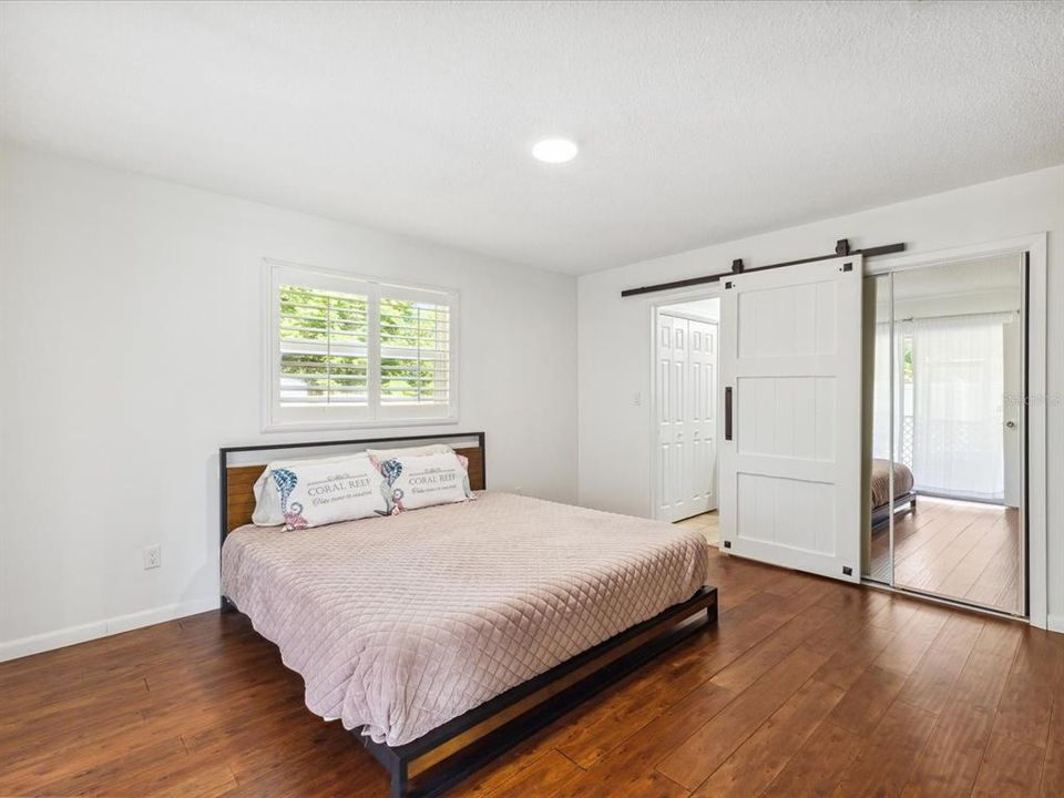 For Sale: $435,000 (3 beds, 2 baths, 1358 Square Feet)