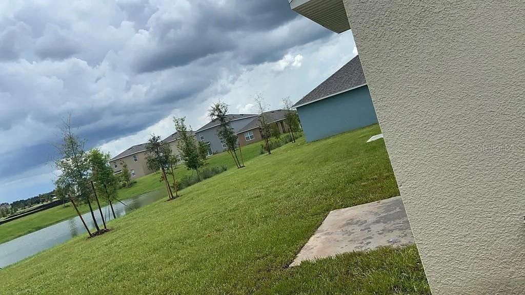 En Venta: $315,000 (4 camas, 2 baños, 2078 Pies cuadrados)