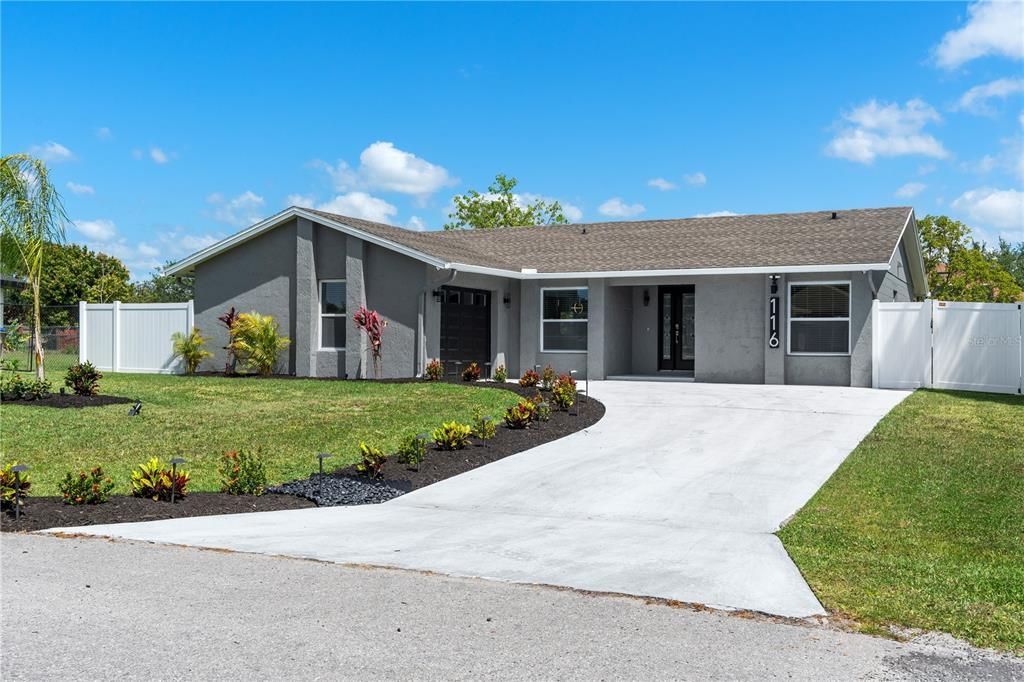 最近售出: $350,000 (3 贝兹, 2 浴室, 1525 平方英尺)