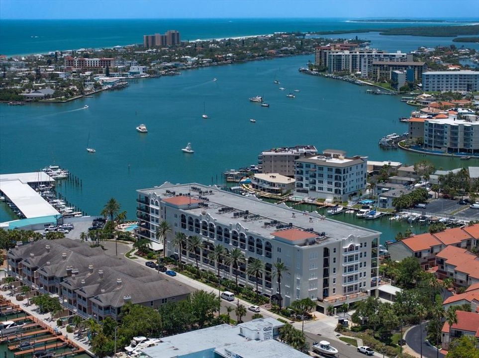 На продажу: $1,250,000 (3 спален, 3 ванн, 2491 Квадратных фут)