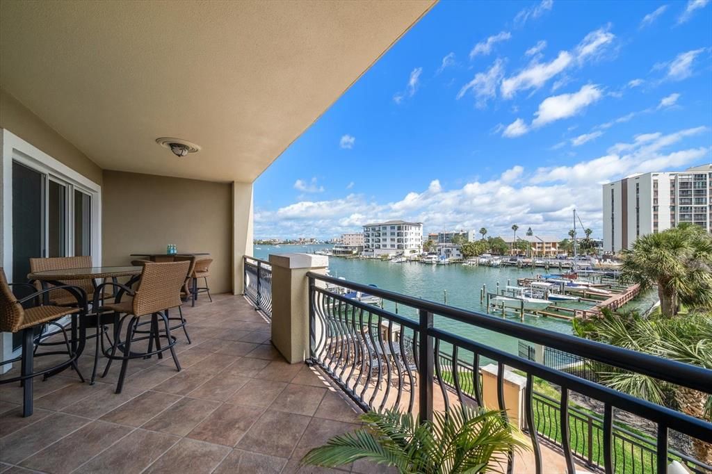 На продажу: $1,250,000 (3 спален, 3 ванн, 2491 Квадратных фут)