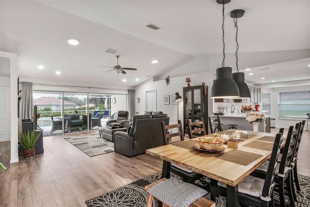 For Sale: $449,000 (4 beds, 2 baths, 1944 Square Feet)