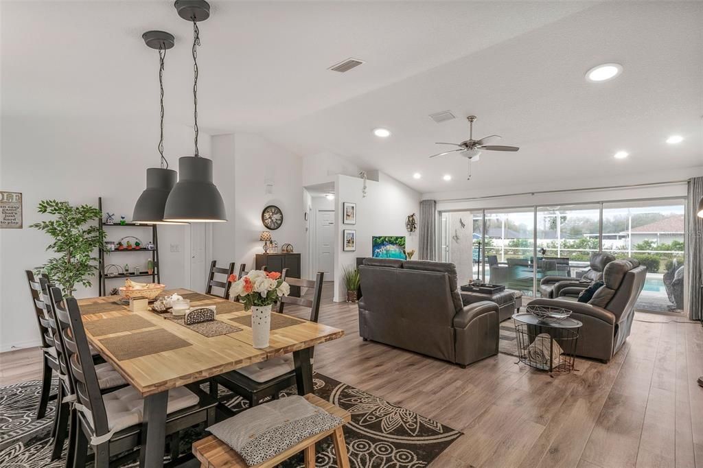 For Sale: $449,000 (4 beds, 2 baths, 1944 Square Feet)