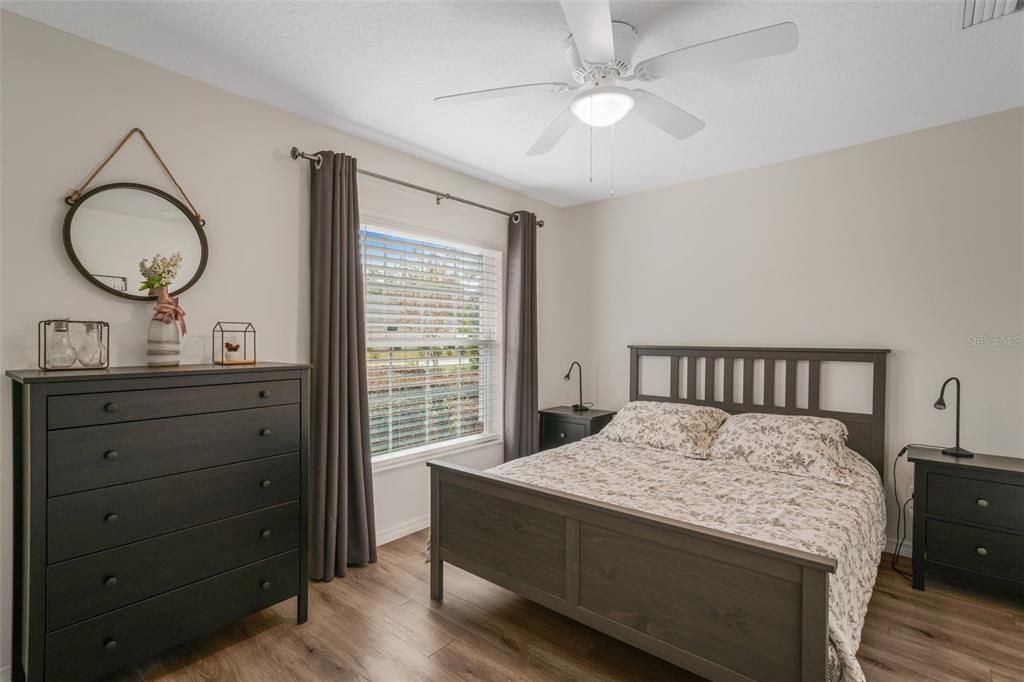 For Sale: $449,000 (4 beds, 2 baths, 1944 Square Feet)