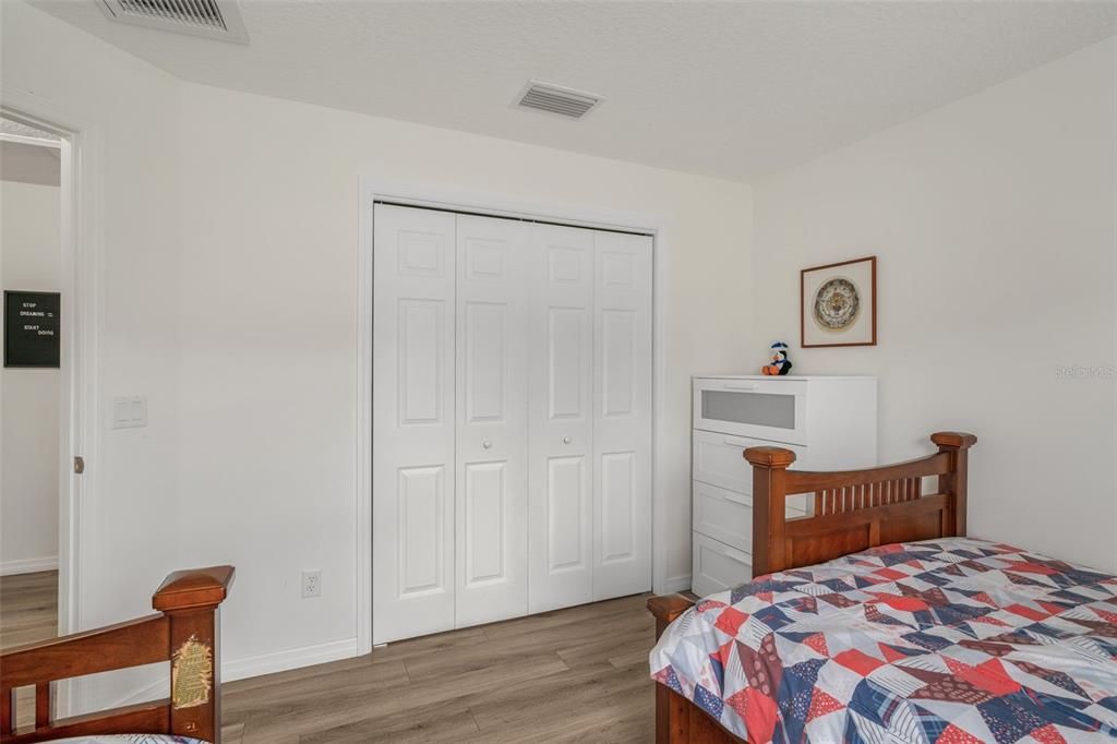 For Sale: $449,000 (4 beds, 2 baths, 1944 Square Feet)