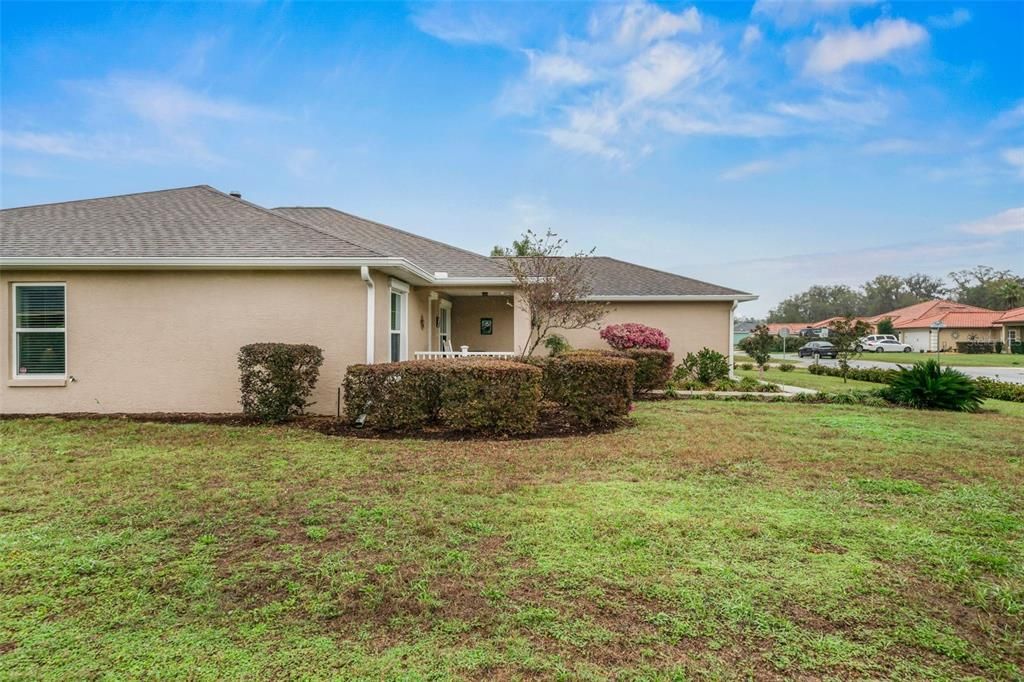 For Sale: $449,000 (4 beds, 2 baths, 1944 Square Feet)