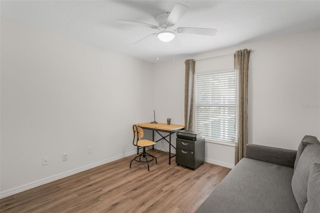 For Sale: $449,000 (4 beds, 2 baths, 1944 Square Feet)