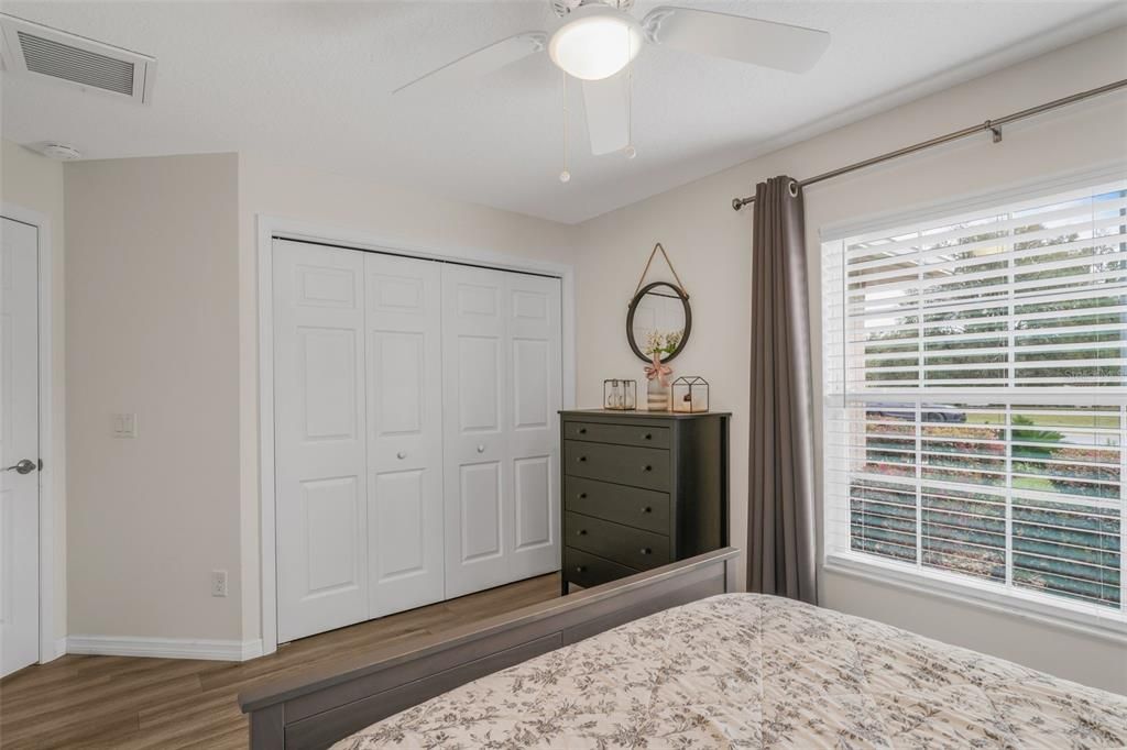 For Sale: $449,000 (4 beds, 2 baths, 1944 Square Feet)