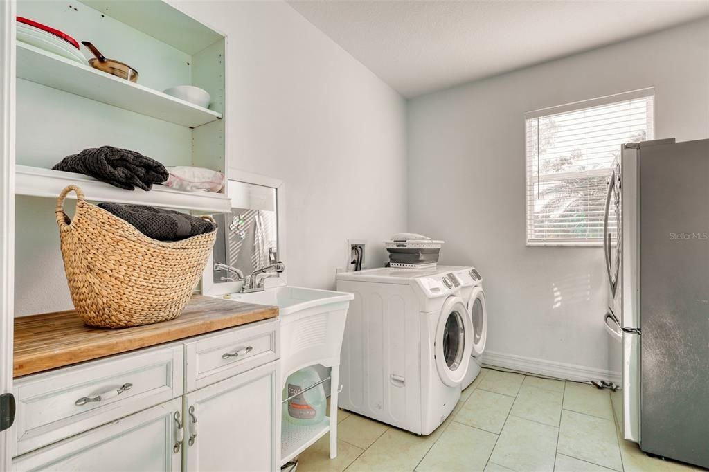 На продажу: $849,000 (4 спален, 3 ванн, 2920 Квадратных фут)