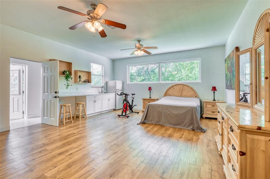 На продажу: $849,000 (4 спален, 3 ванн, 2920 Квадратных фут)