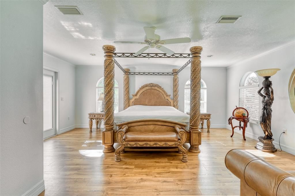 На продажу: $849,000 (4 спален, 3 ванн, 2920 Квадратных фут)