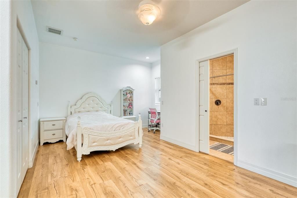 На продажу: $849,000 (4 спален, 3 ванн, 2920 Квадратных фут)