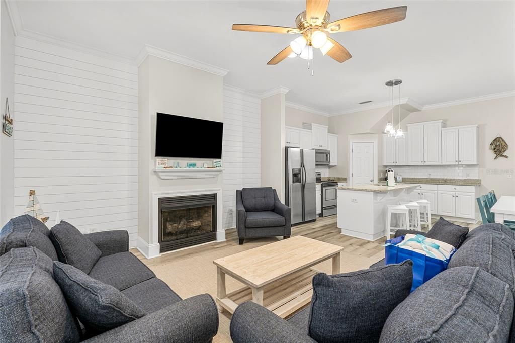 For Sale: $1,250,000 (3 beds, 3 baths, 2375 Square Feet)
