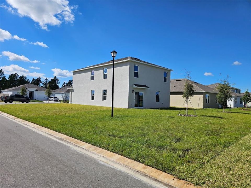 Active With Contract: $382,990 (5 beds, 3 baths, 2447 Square Feet)