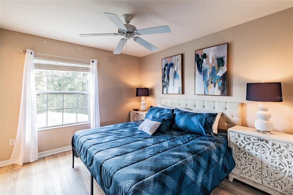 En Venta: $329,999 (3 camas, 2 baños, 1295 Pies cuadrados)