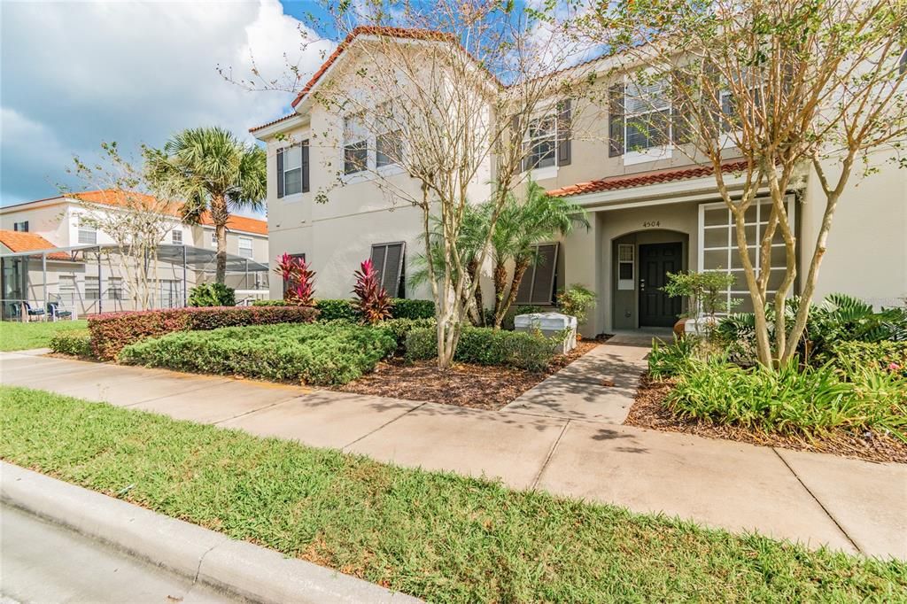 En Venta: $329,999 (3 camas, 2 baños, 1295 Pies cuadrados)