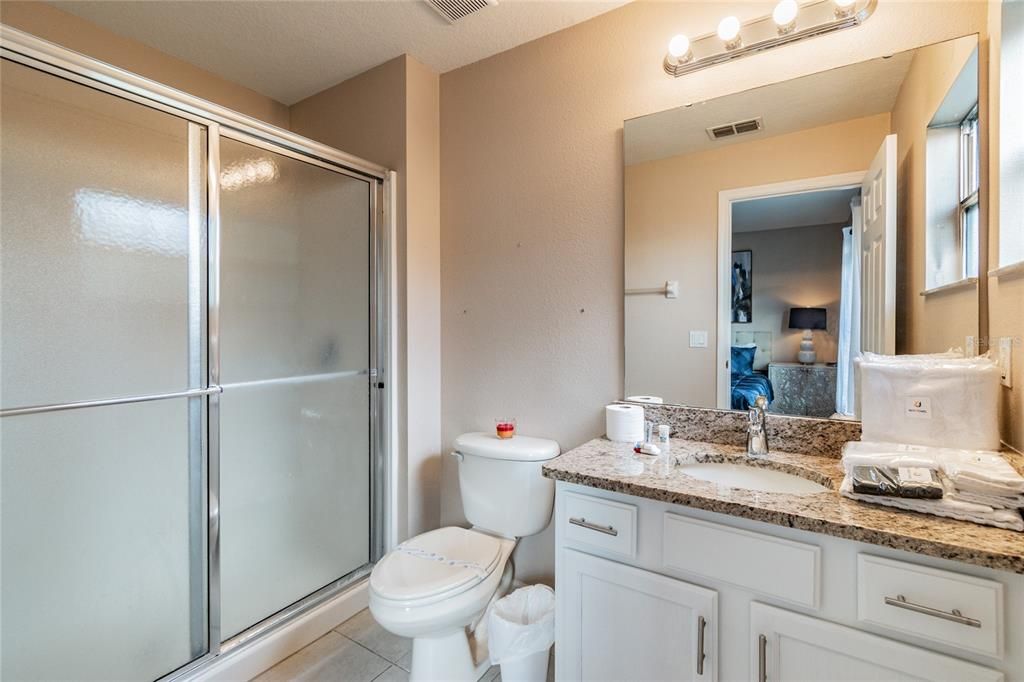 En Venta: $329,999 (3 camas, 2 baños, 1295 Pies cuadrados)