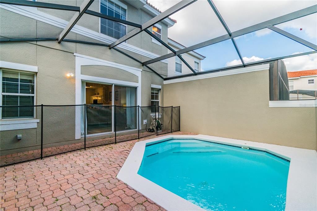 En Venta: $329,999 (3 camas, 2 baños, 1295 Pies cuadrados)