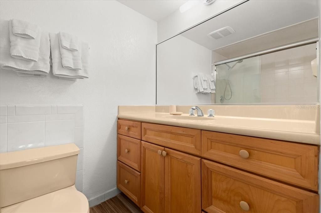 Active With Contract: $670,000 (3 beds, 2 baths, 1490 Square Feet)