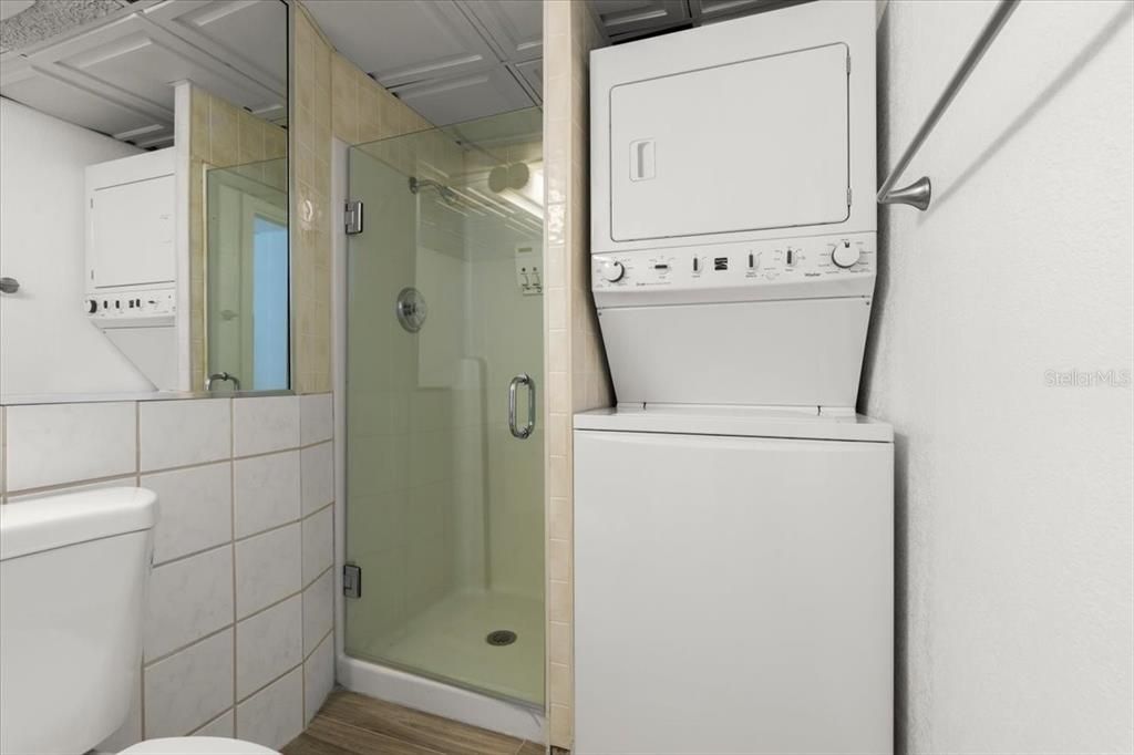 Active With Contract: $670,000 (3 beds, 2 baths, 1490 Square Feet)